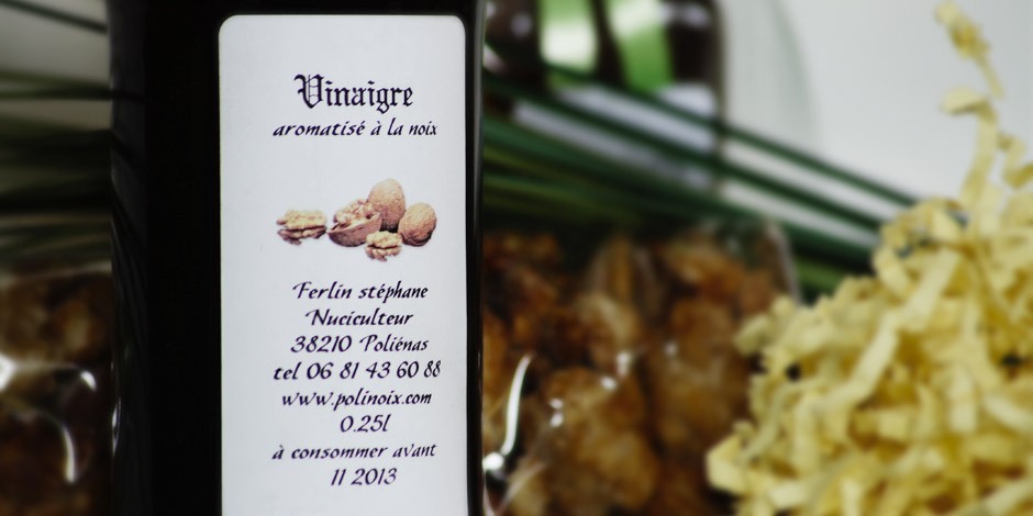 Vinaigre aromatise à la noix (25cl)